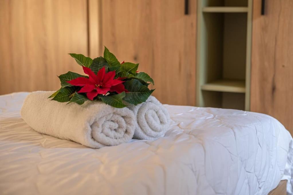 Yro Apartment Hriszí Aktí Haniá Kültér fotó
